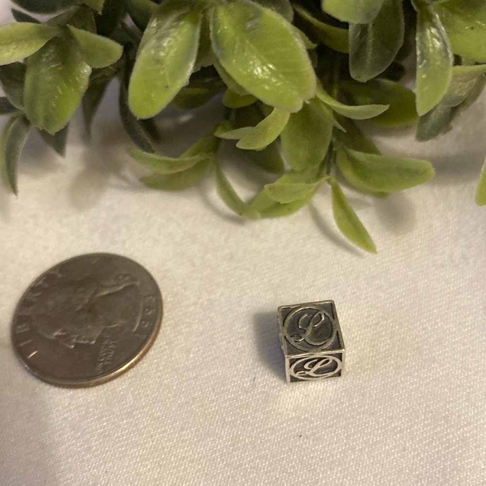 Pandora Letter L charm